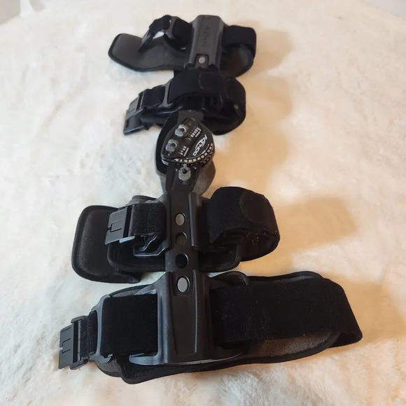 DonJoy TROM Advance Adjustable Knee Brace Total Range of Motion One Sz Fits Most - Picture 7 of 8